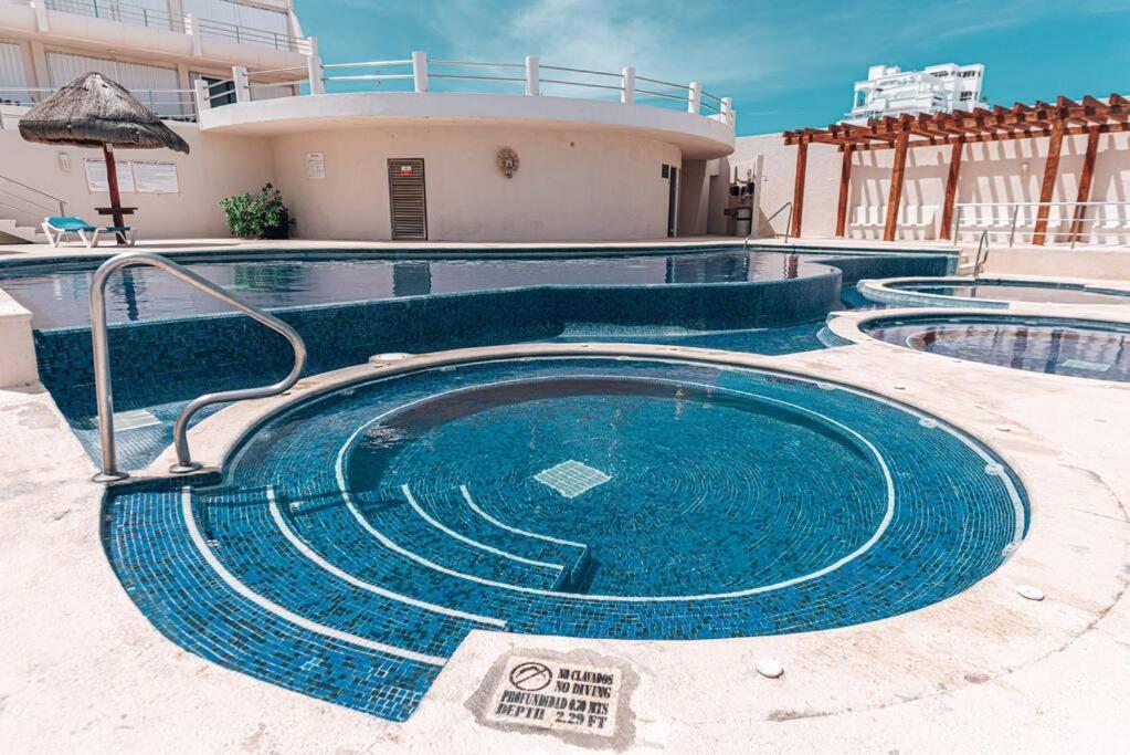 Ocean View Apartment, Best Beach Area, 3 Bedrooms Cancun Exterior photo