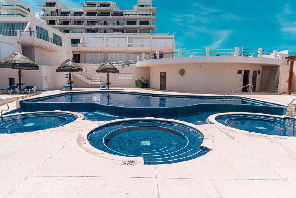 Ocean View Apartment, Best Beach Area, 3 Bedrooms Cancun Exterior photo